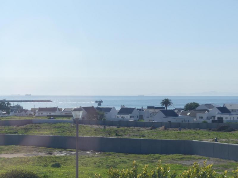 3 Bedroom Property for Sale in Harbour Lights Western Cape